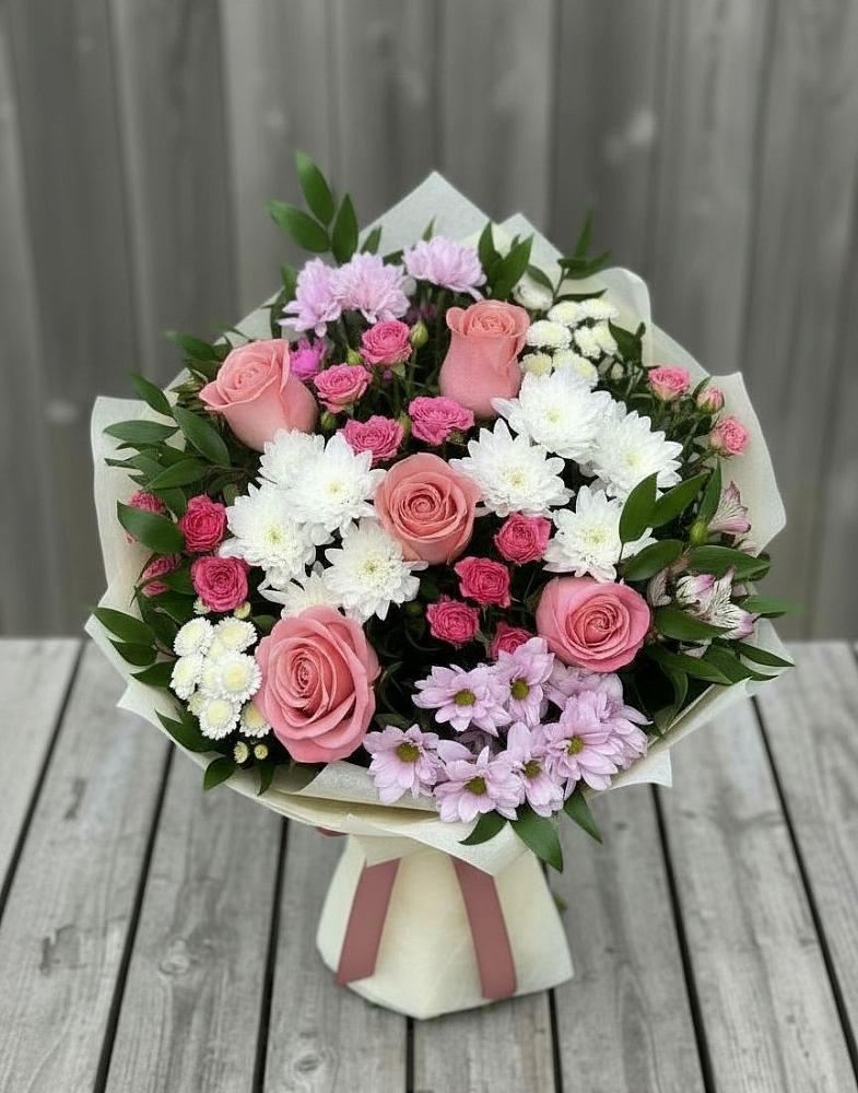 Букет цветов из: Альстромерии, Гвоздики, Розы и Хризантемы в Столбовой