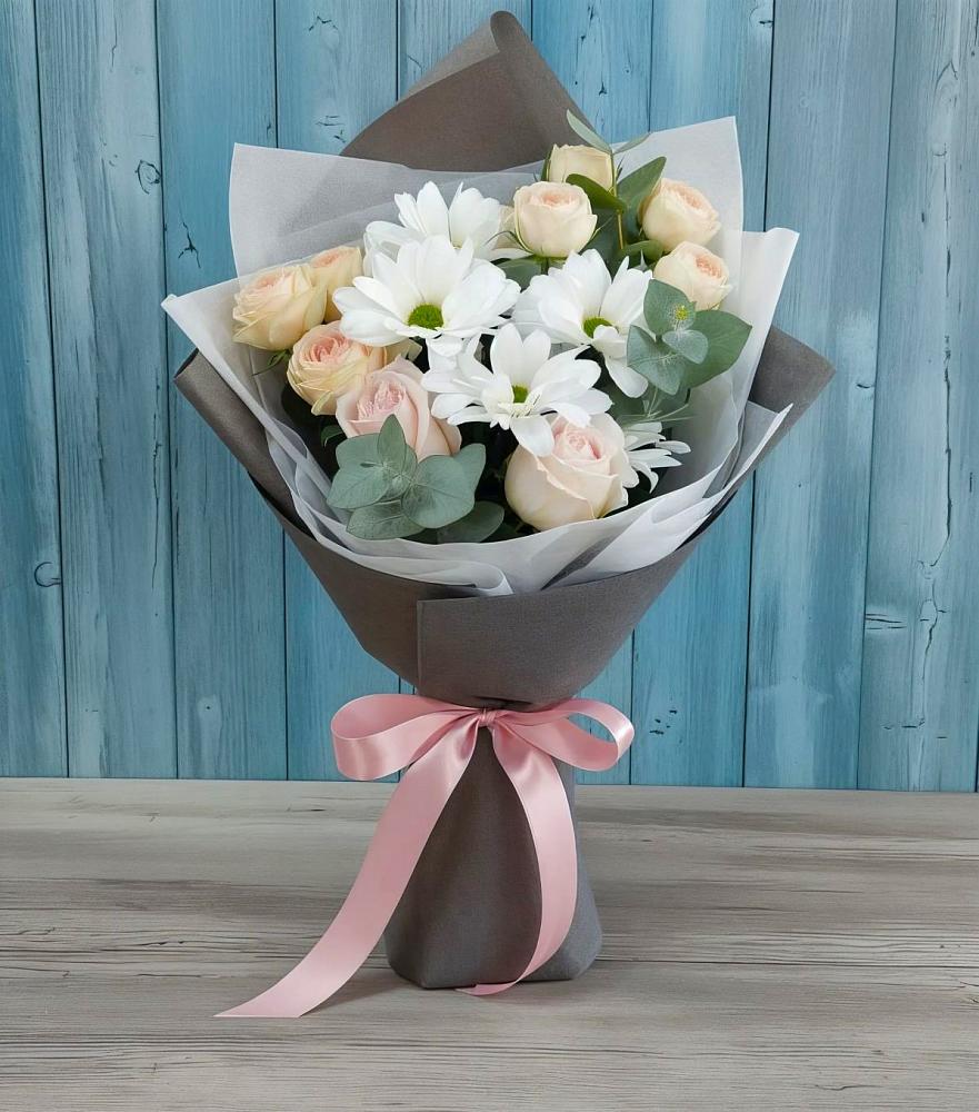 Букет цветов из: Хризантемы и Розы в Столбовой