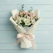 Букет цветов из:  Альстромерии в Столбовой