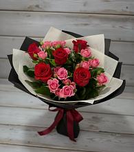 Букет цветов из:  Розы в Столбовой