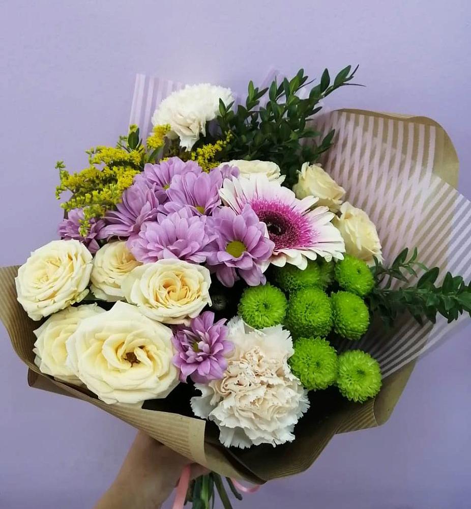 Букет цветов из: Хризантемы, Розы, Гвоздики и Герберы в Столбовой