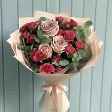 Букет цветов из:  Гвоздики и Розы в Столбовой